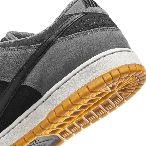 Nike SB Dunk Low Pro Dark Smoke Grey Skate Shoes